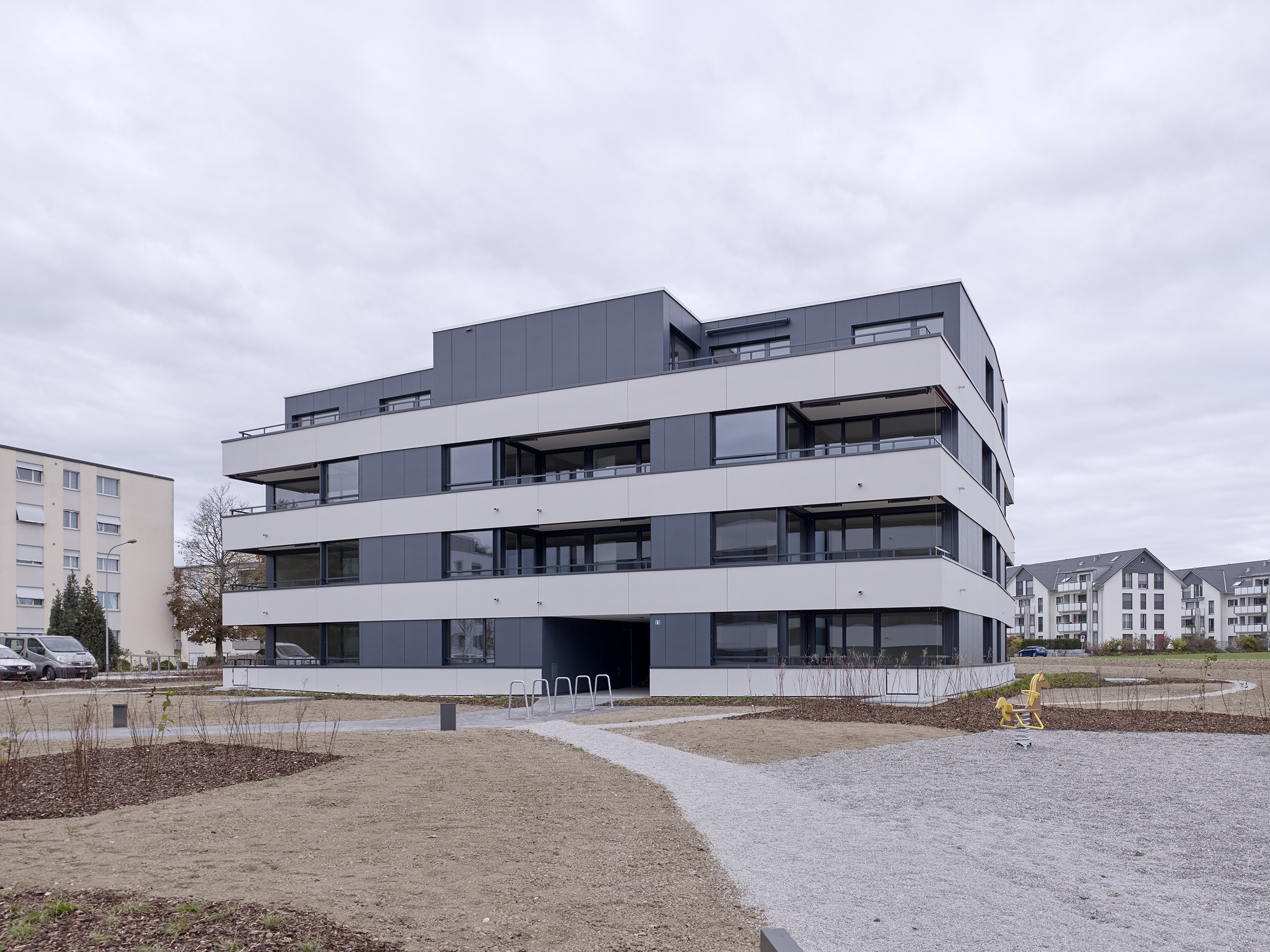 E18686 Alpa 080236 SCREEN